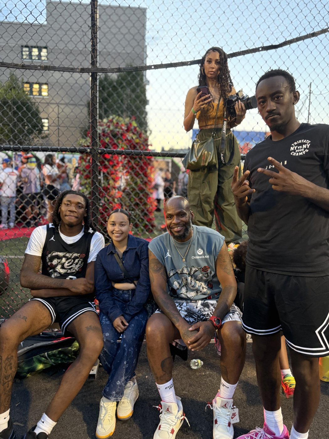 Bench crew at a daytime tournament